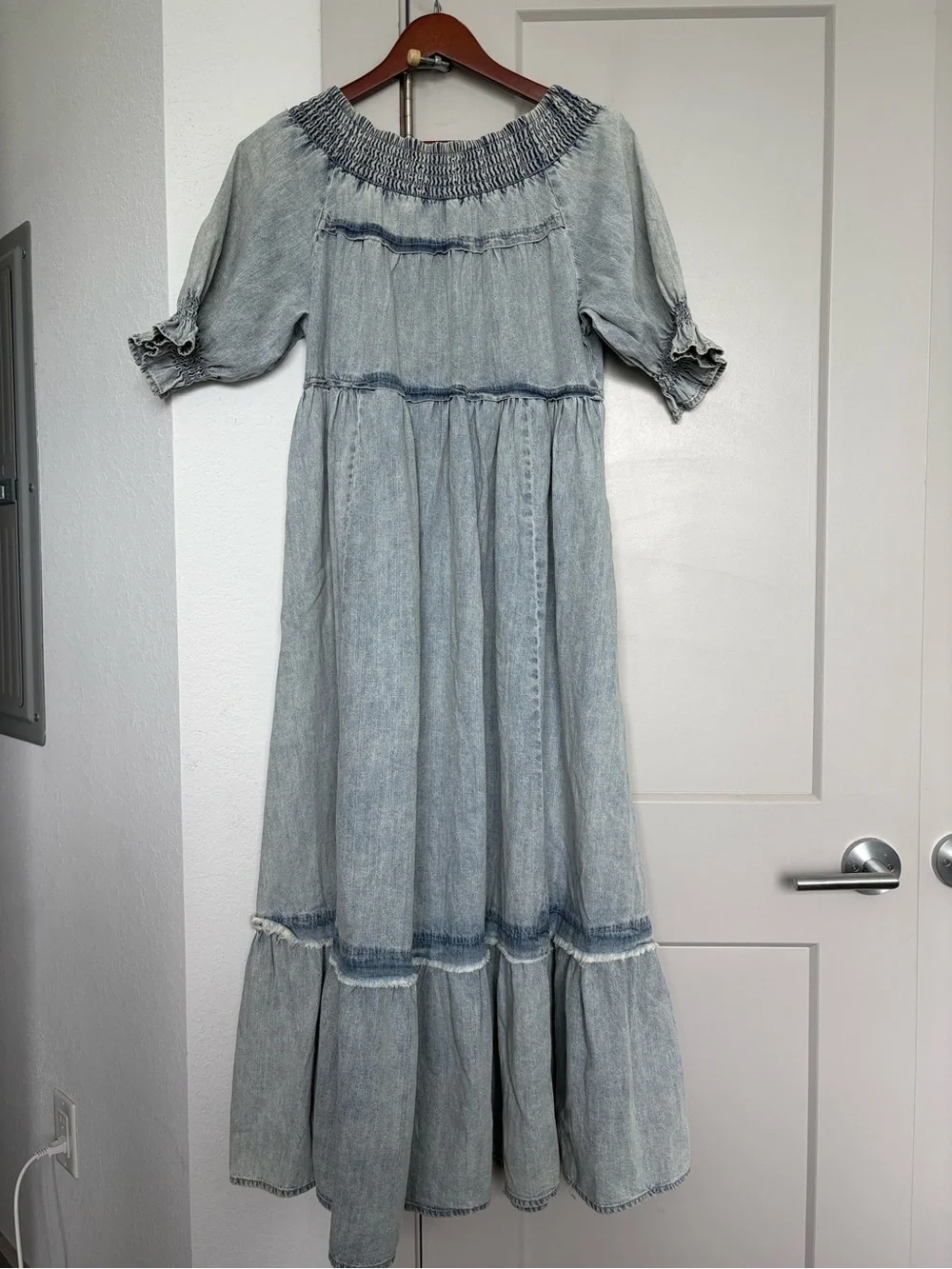 FREE PEOPLE ONE AND ONLY MAXI DRESS LIGHT DENIM BLUE WOMENS XS